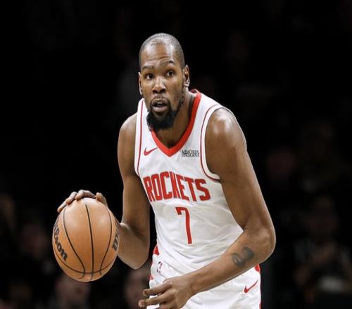 梅西首次登,临巴萨一线,队战场,爱游戏平台,爱游戏官方网站,爱游戏登录入口,爱游戏app下载